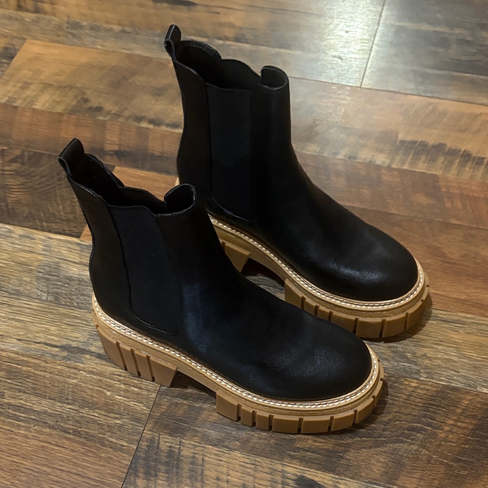 Aqua Women's Casey Pull on Combat Leather Boots‎ Black
